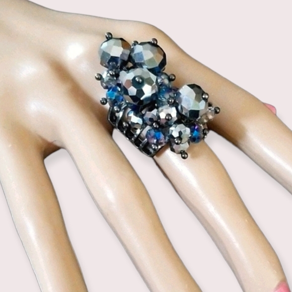 Vintage Gunmetal Beaded Stretch Statement Ring One Size - Picture 3 of 11